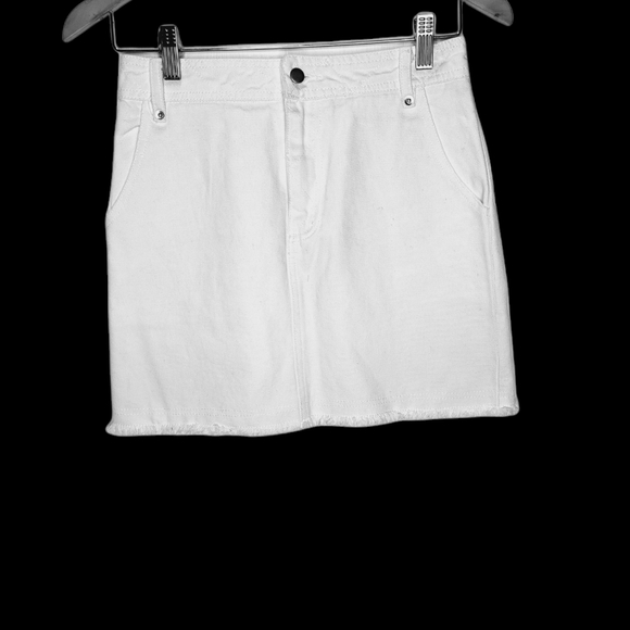 3/$20 Vestique Mini‎ Skirt - Picture 2 of 5